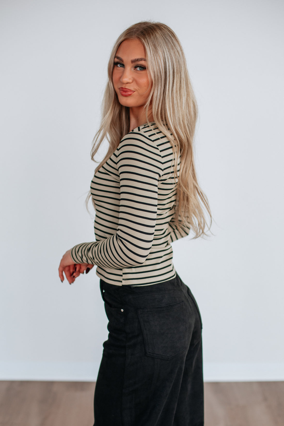 #color_taupe