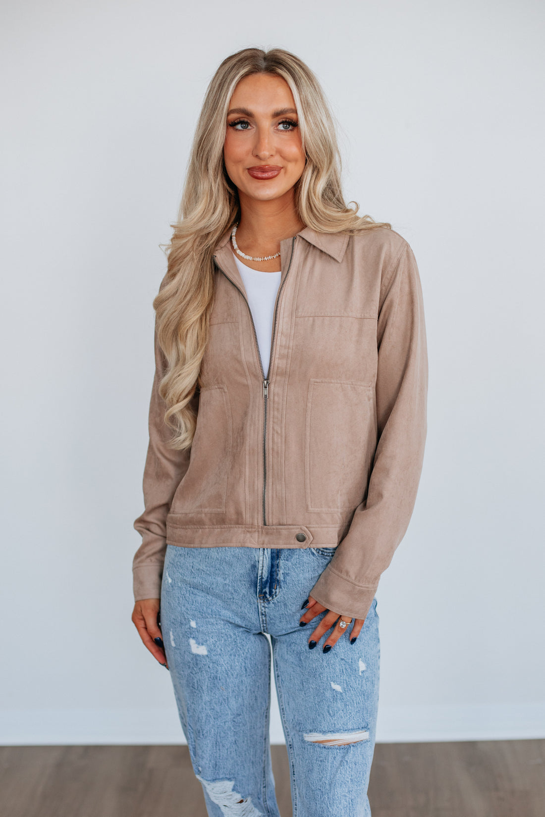 #color_taupe