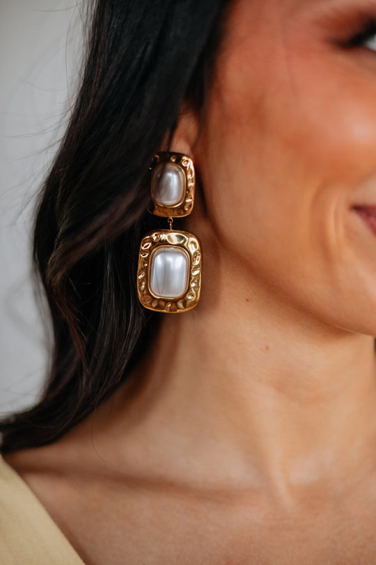 Lorinda Pearl Earrings