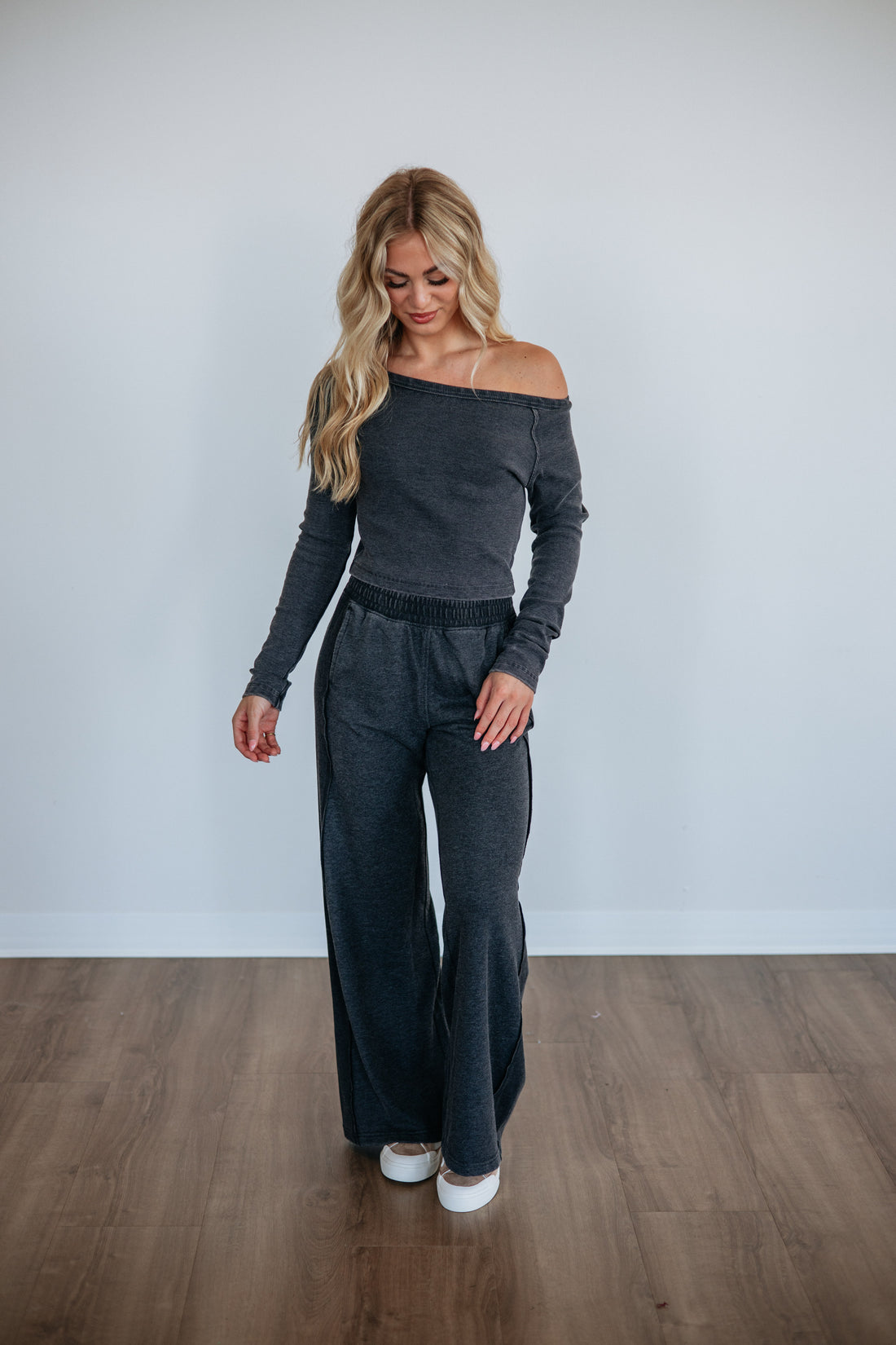 #color_vintage-black