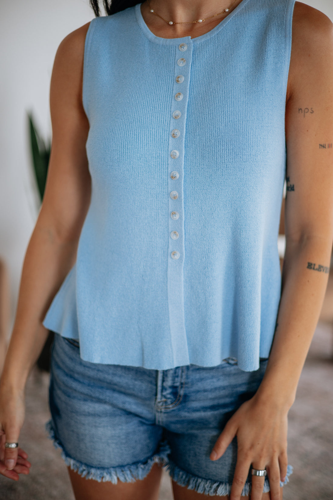 #color_pale-blue