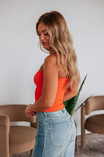 #color_tangerine