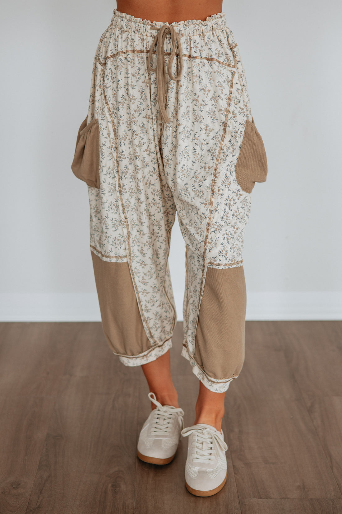 #color_taupe
