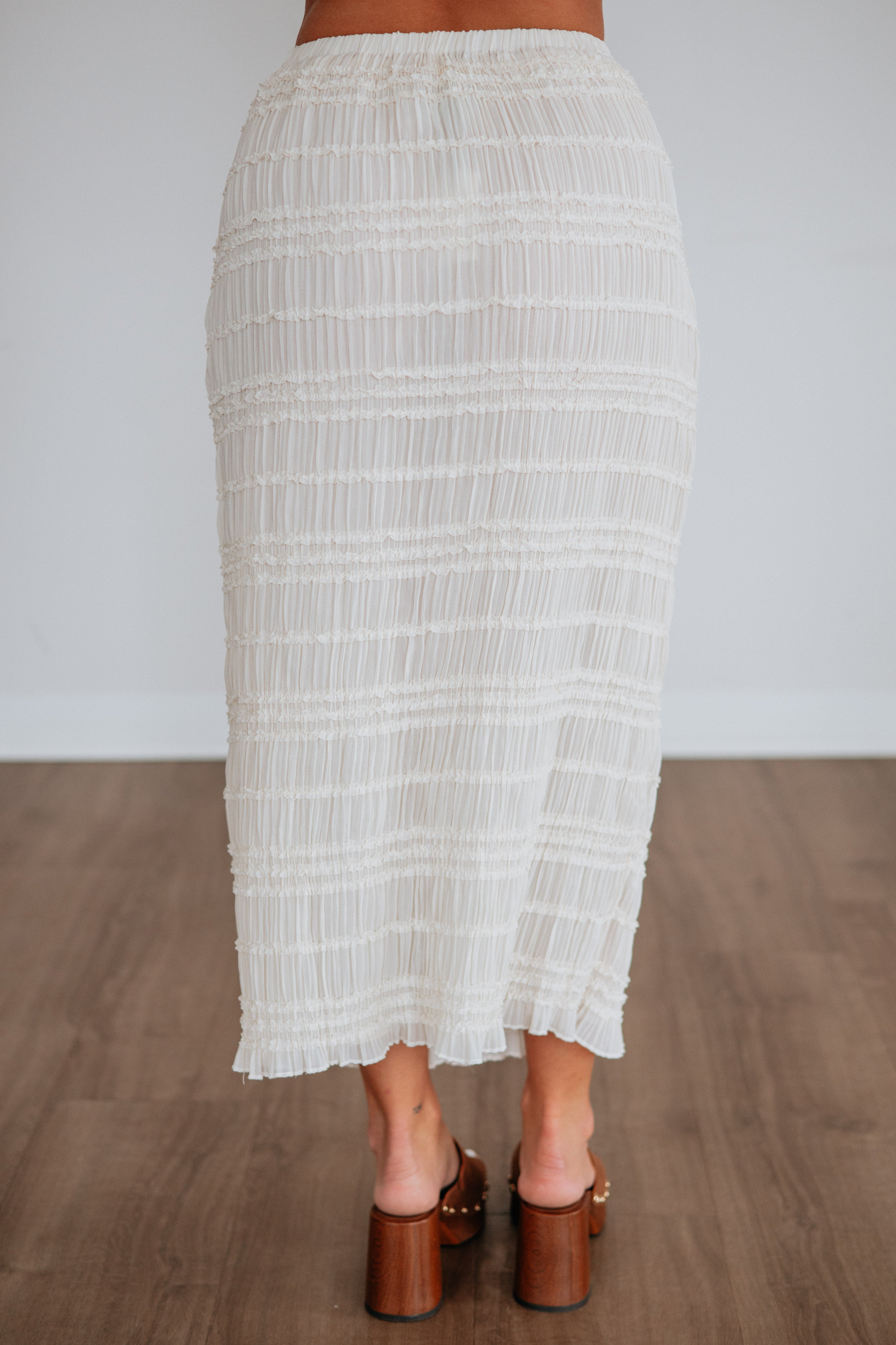 Minimal Moment Skirt