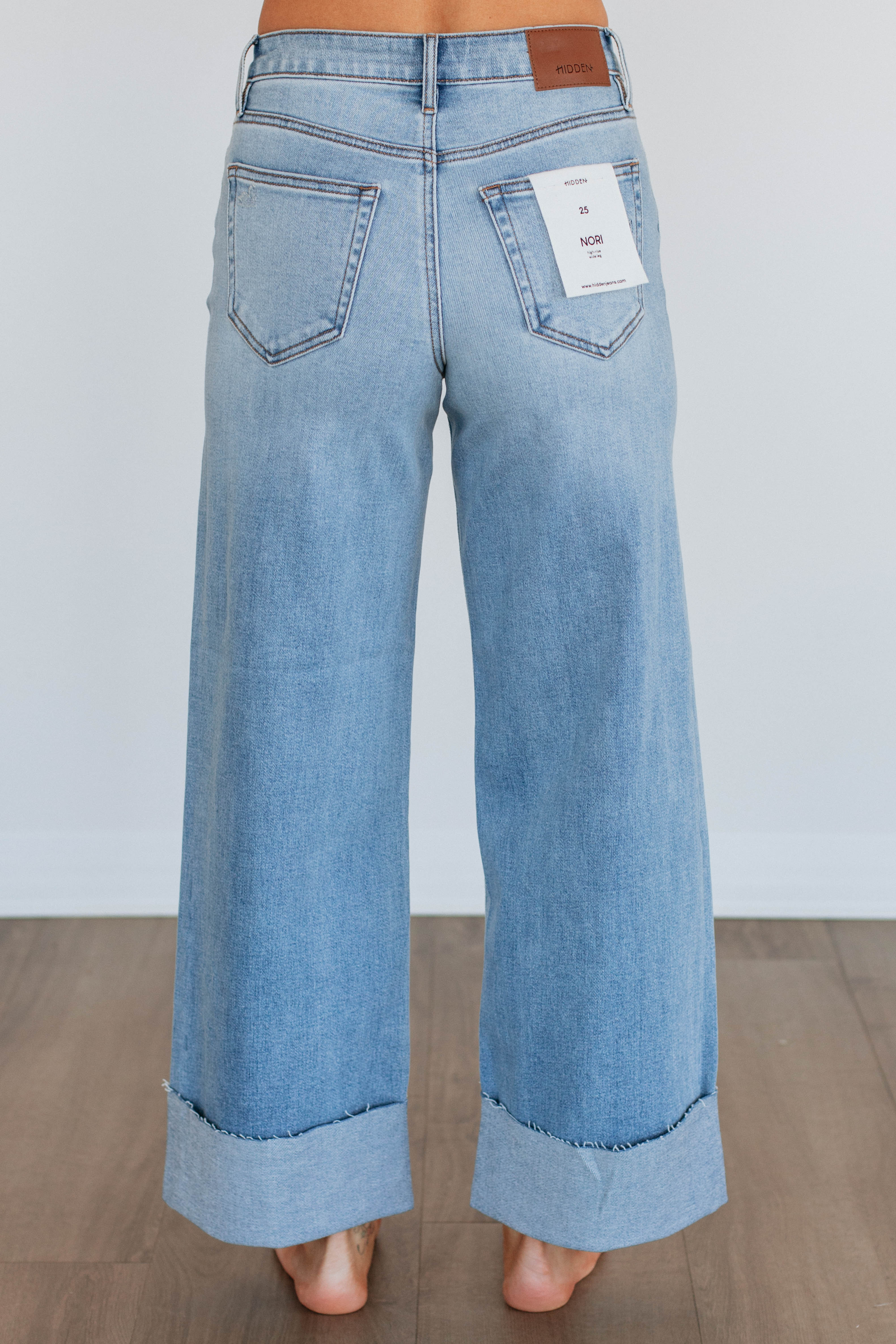 Nori Hidden Jeans - Carefree