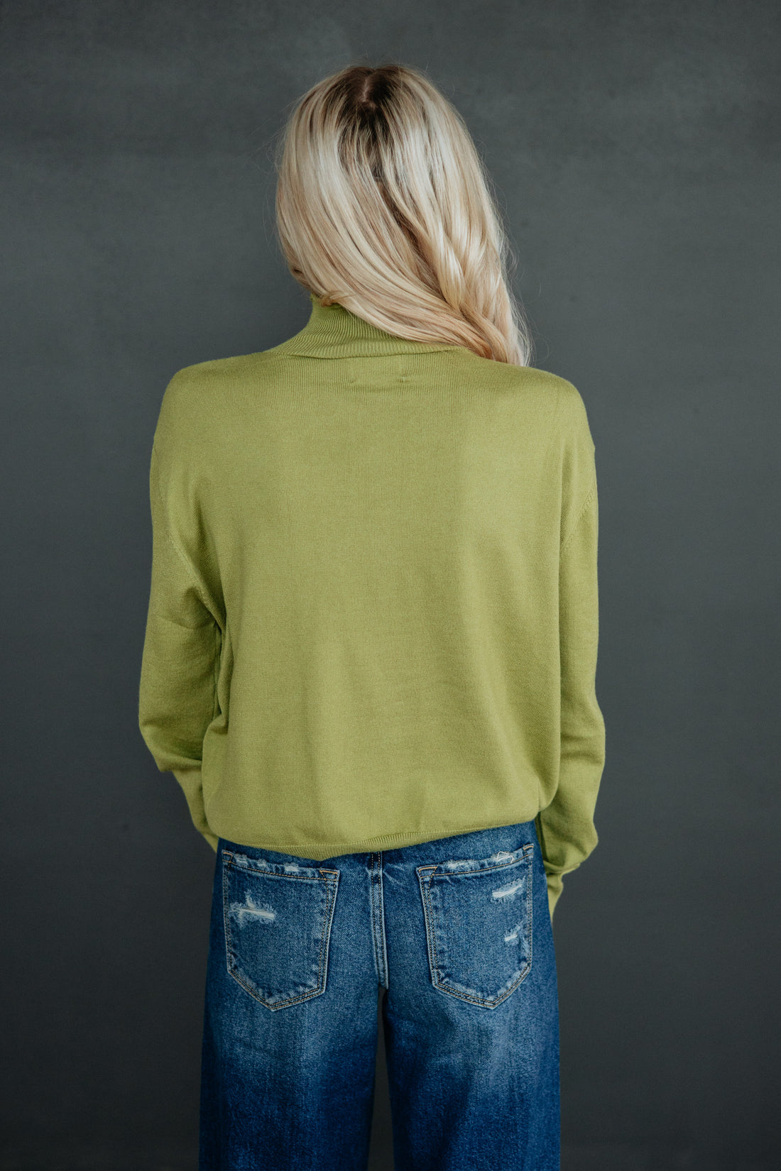 #color_light-olive