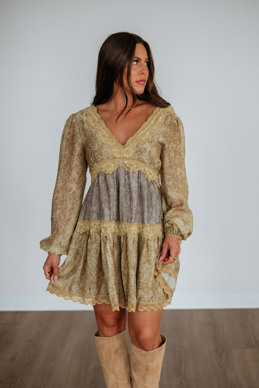 Lesli Floral Dress