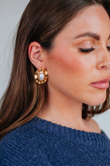 Fiona Pearl Earrings