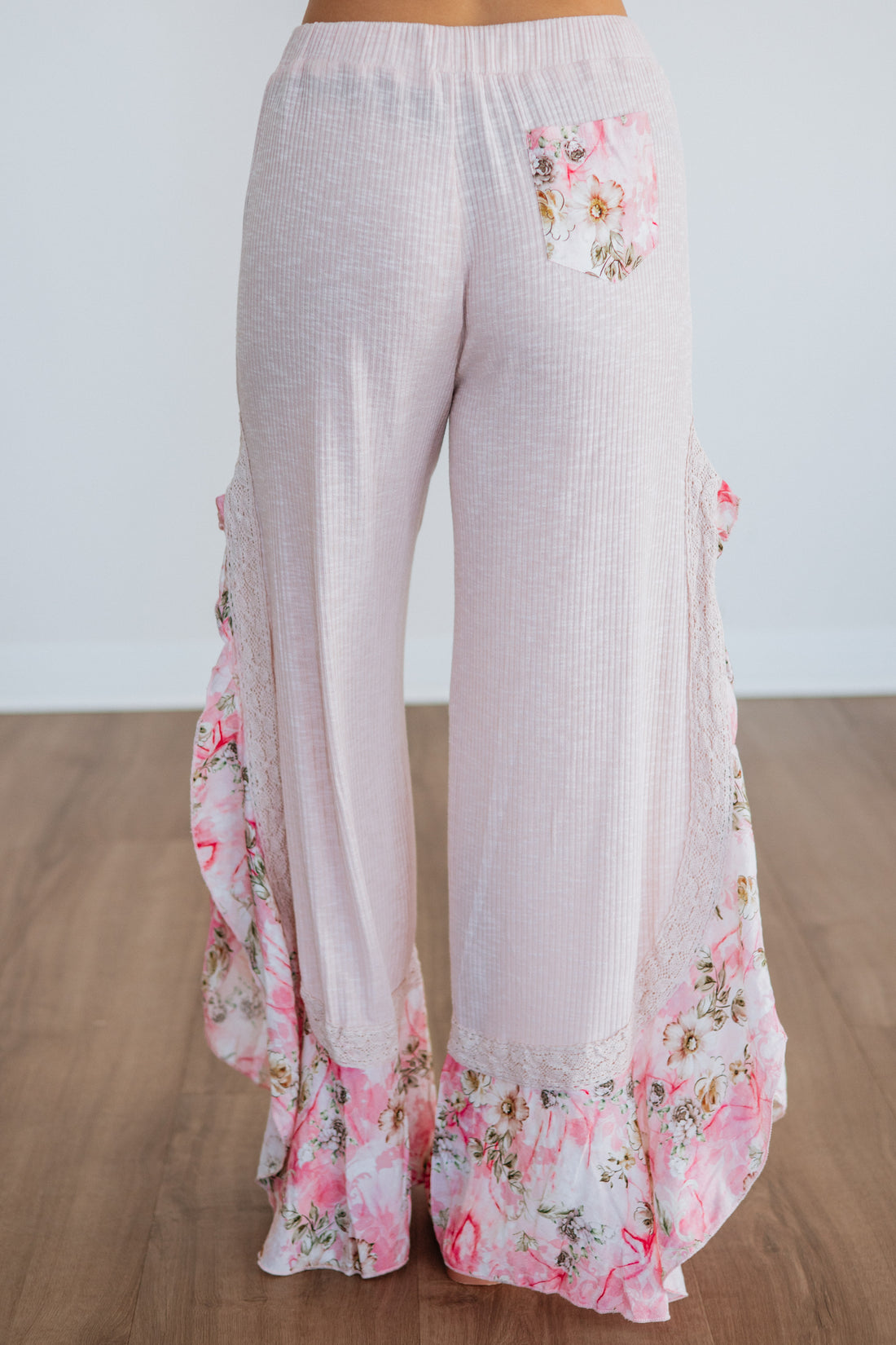 #color_pale-pink
