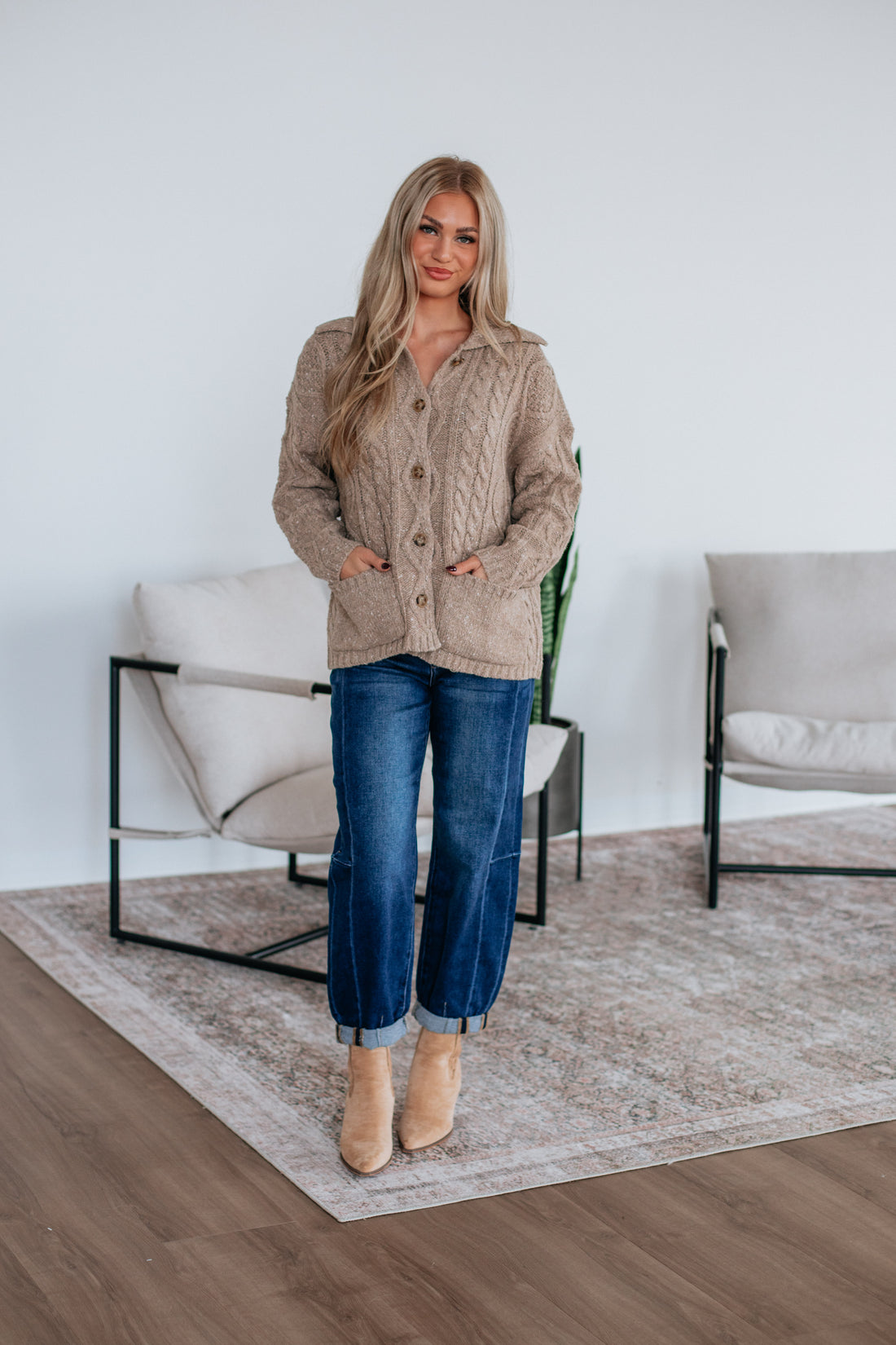 #color_taupe