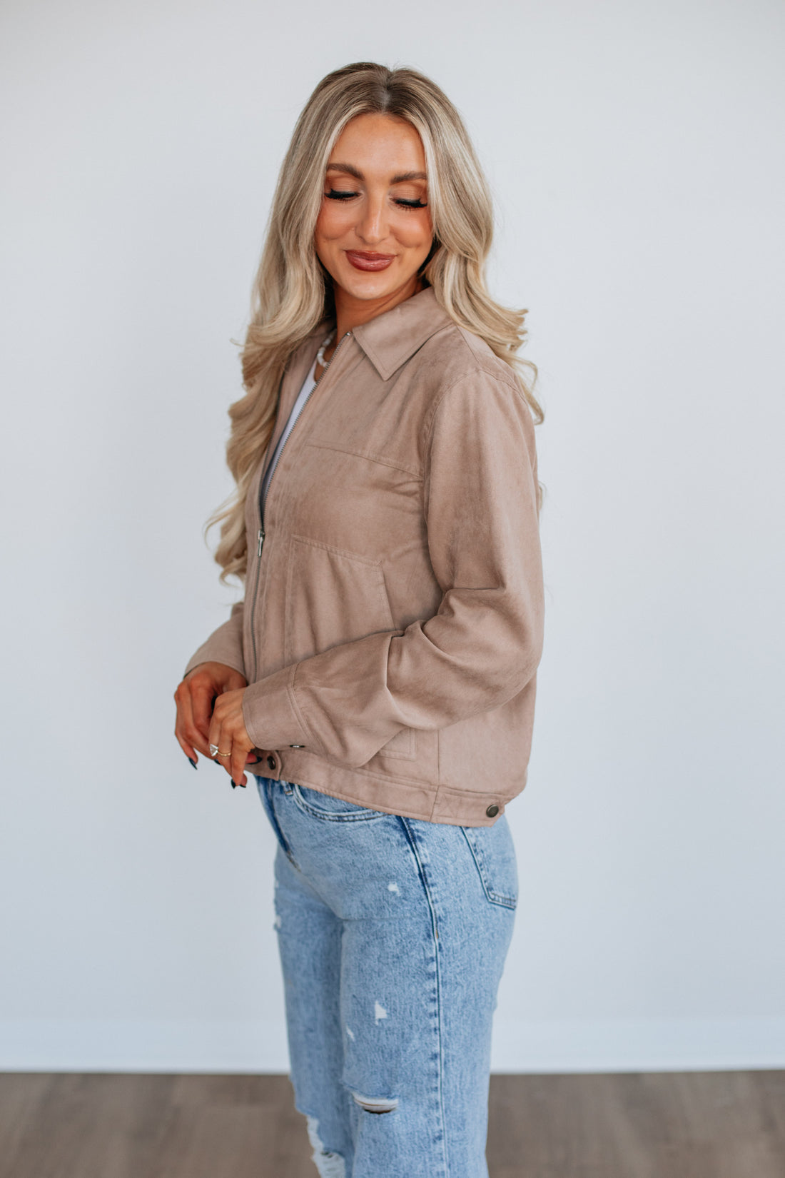 #color_taupe