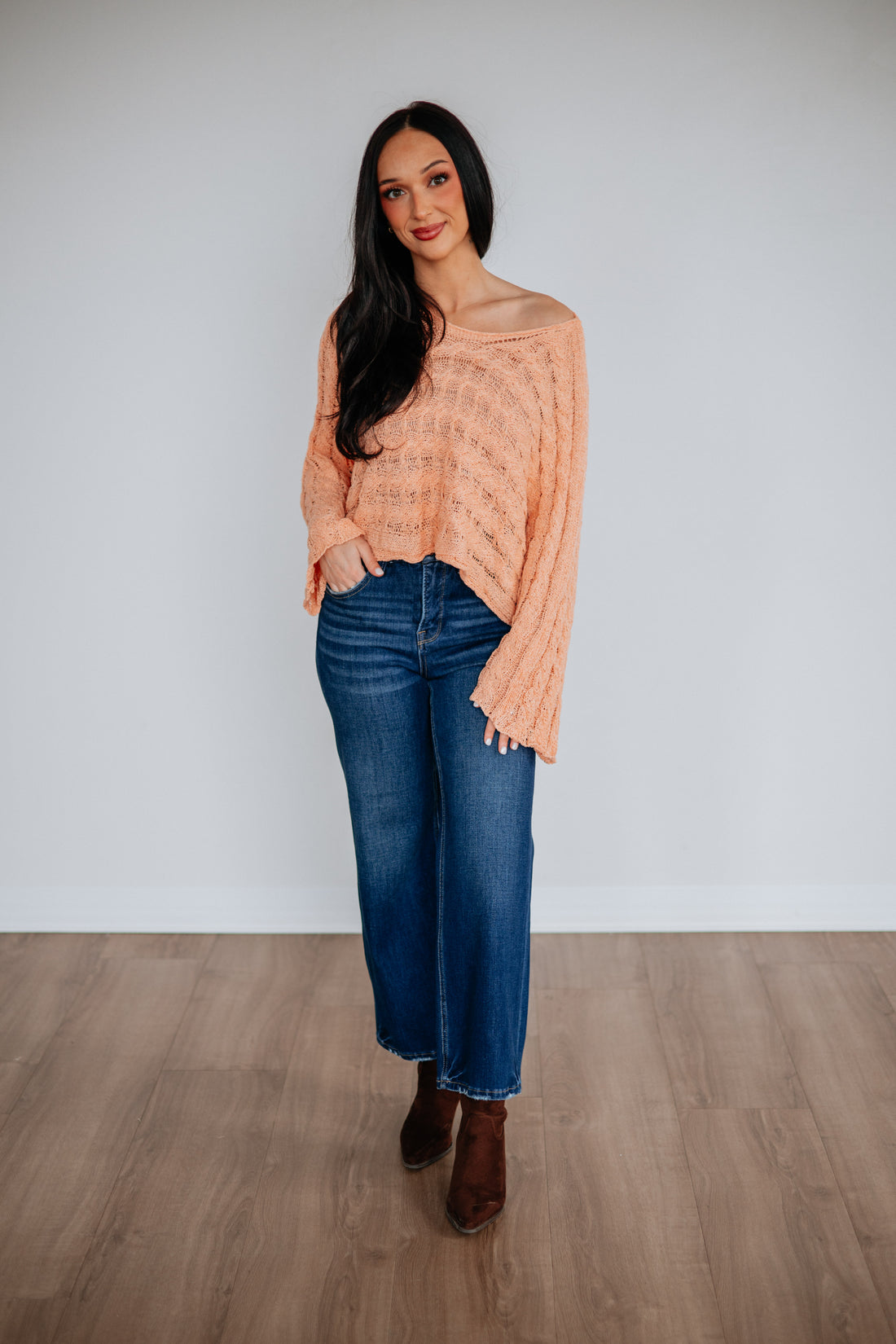 #color_apricot
