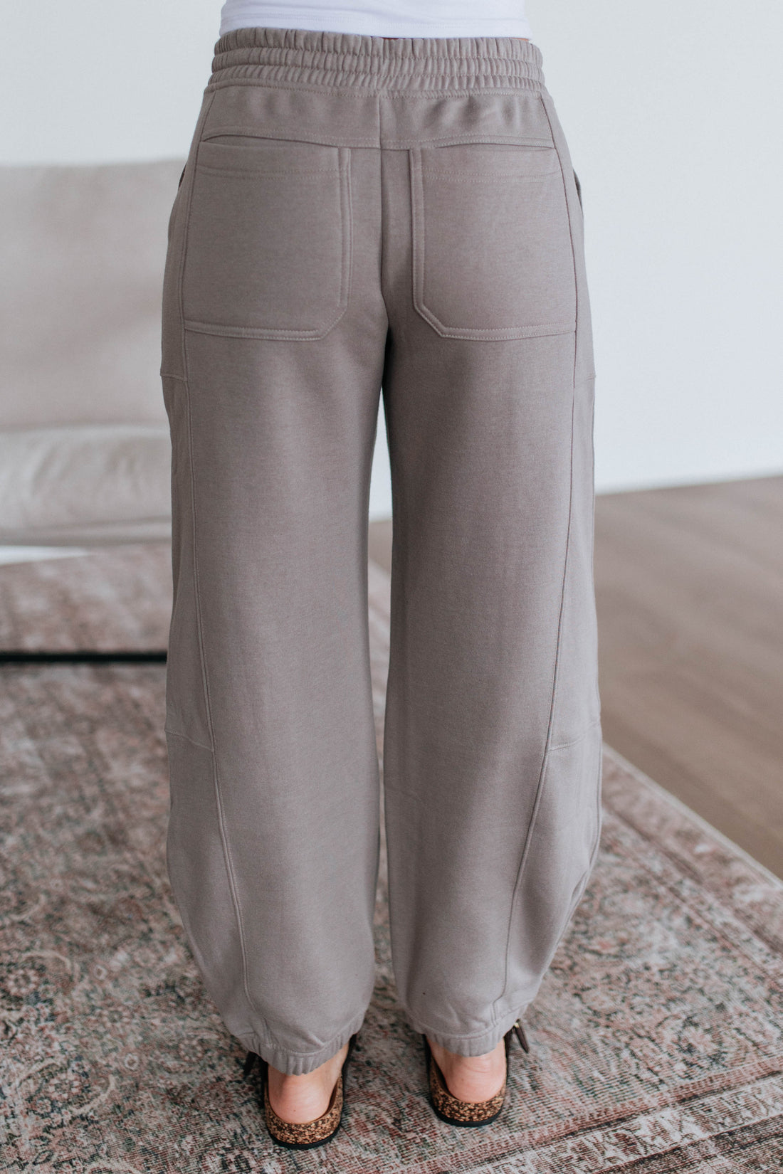 #color_smoky-taupe