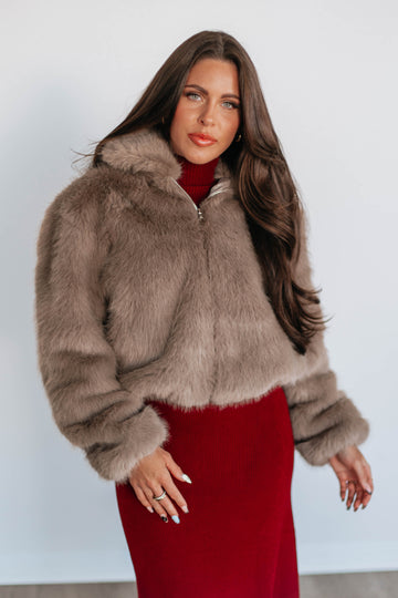 #color_taupe