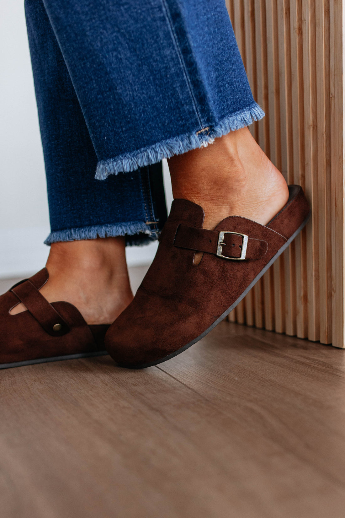 Laying Low Clogs
