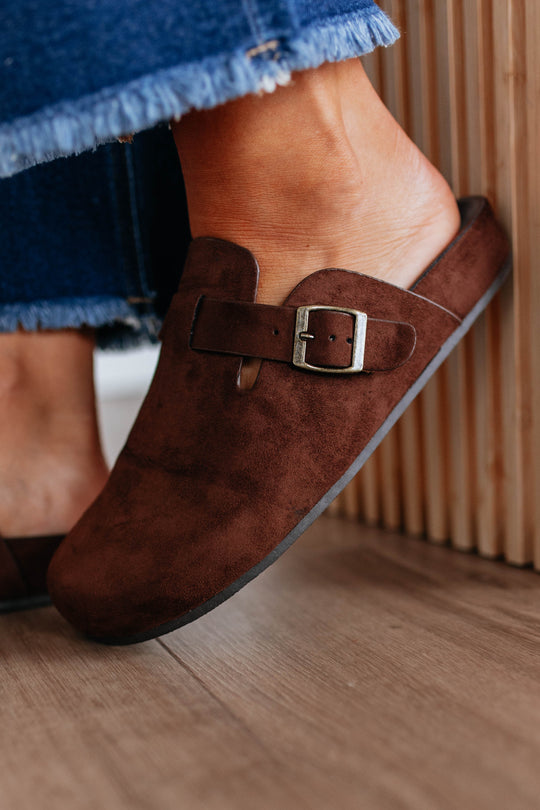Laying Low Clogs
