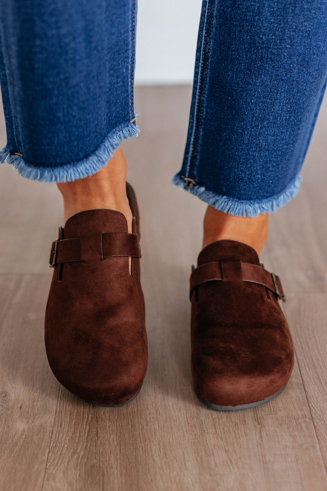 Laying Low Clogs