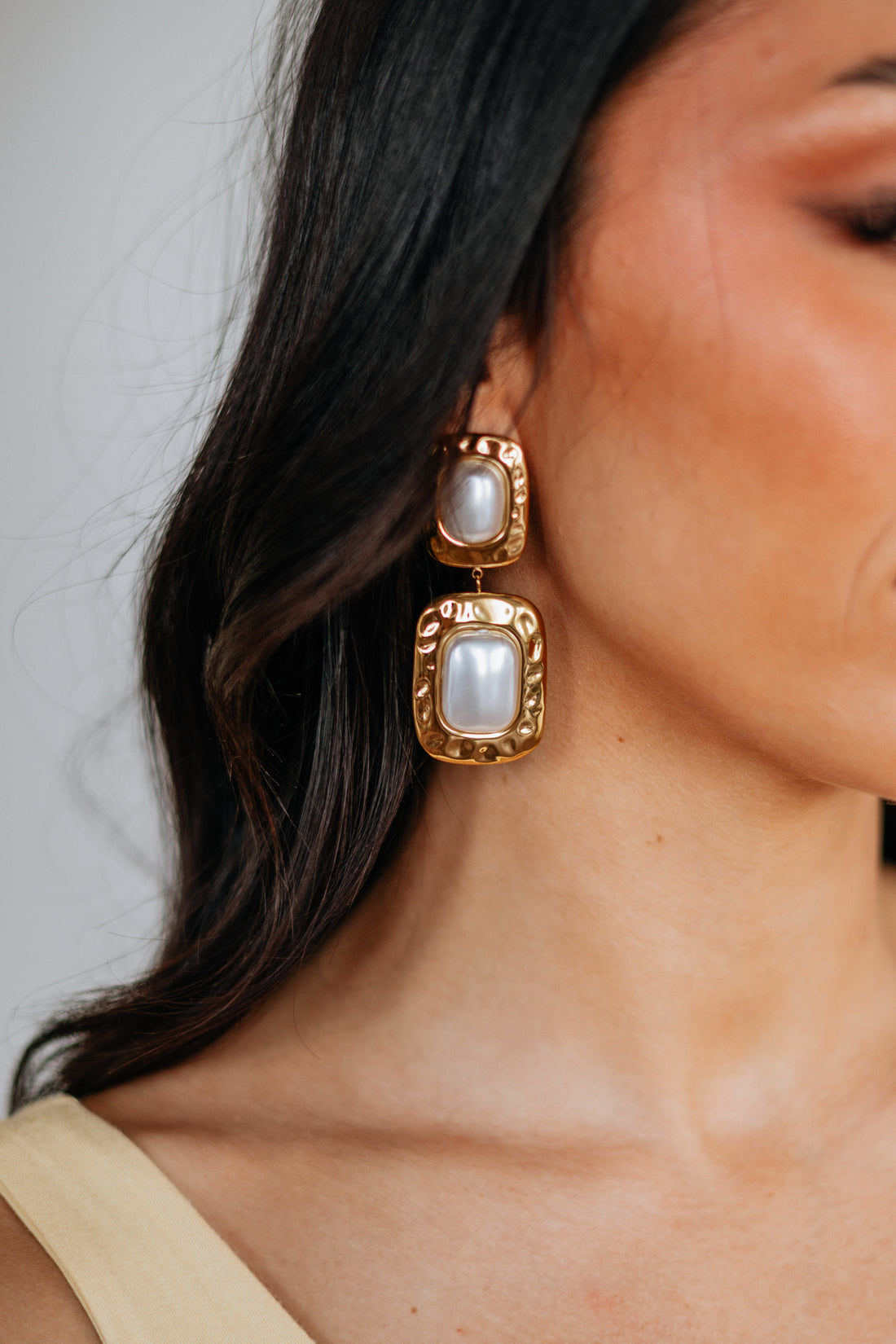 Lorinda Pearl Earrings