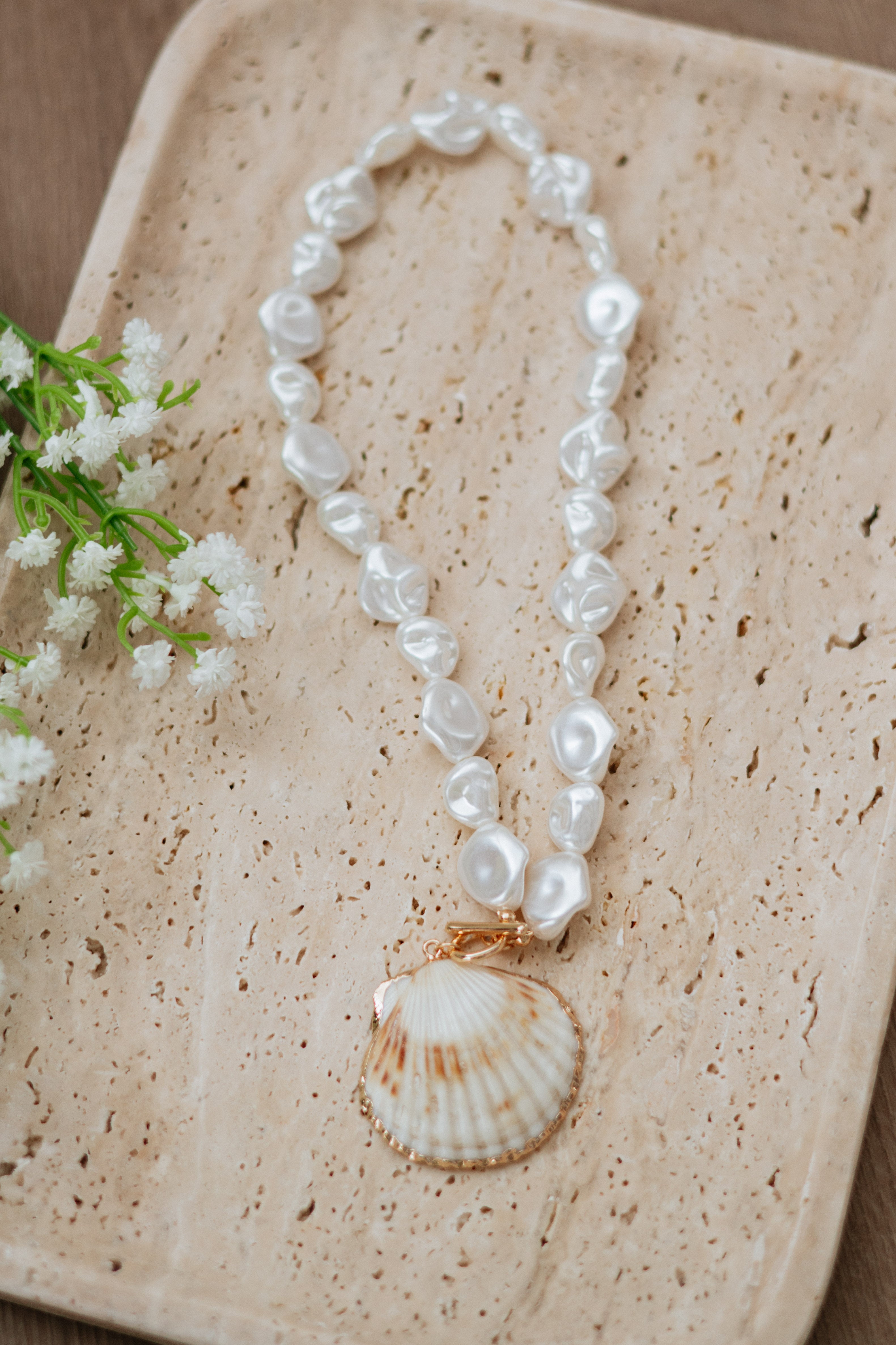 Trendy & Tropical Necklace
