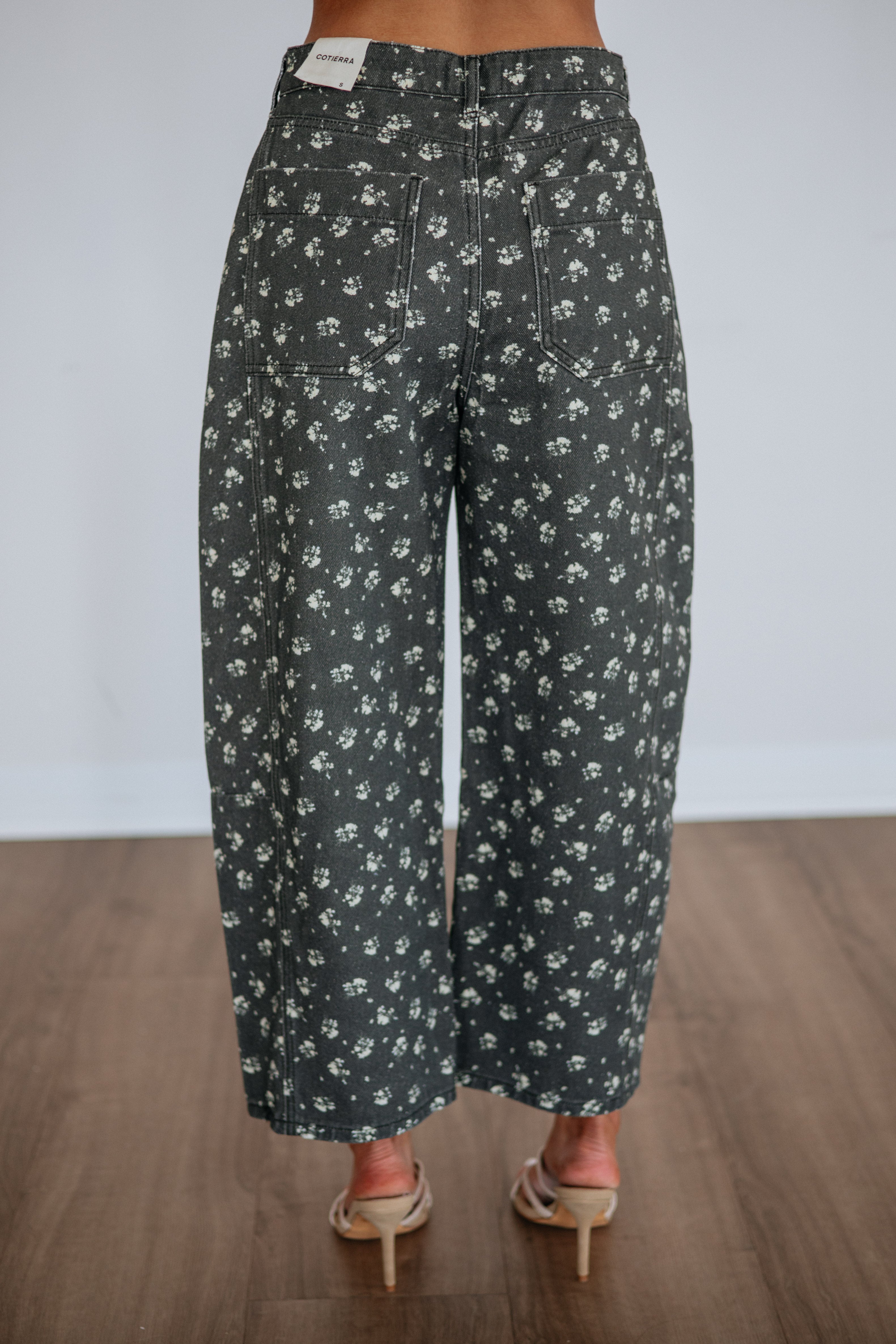 #color_vintage-black
