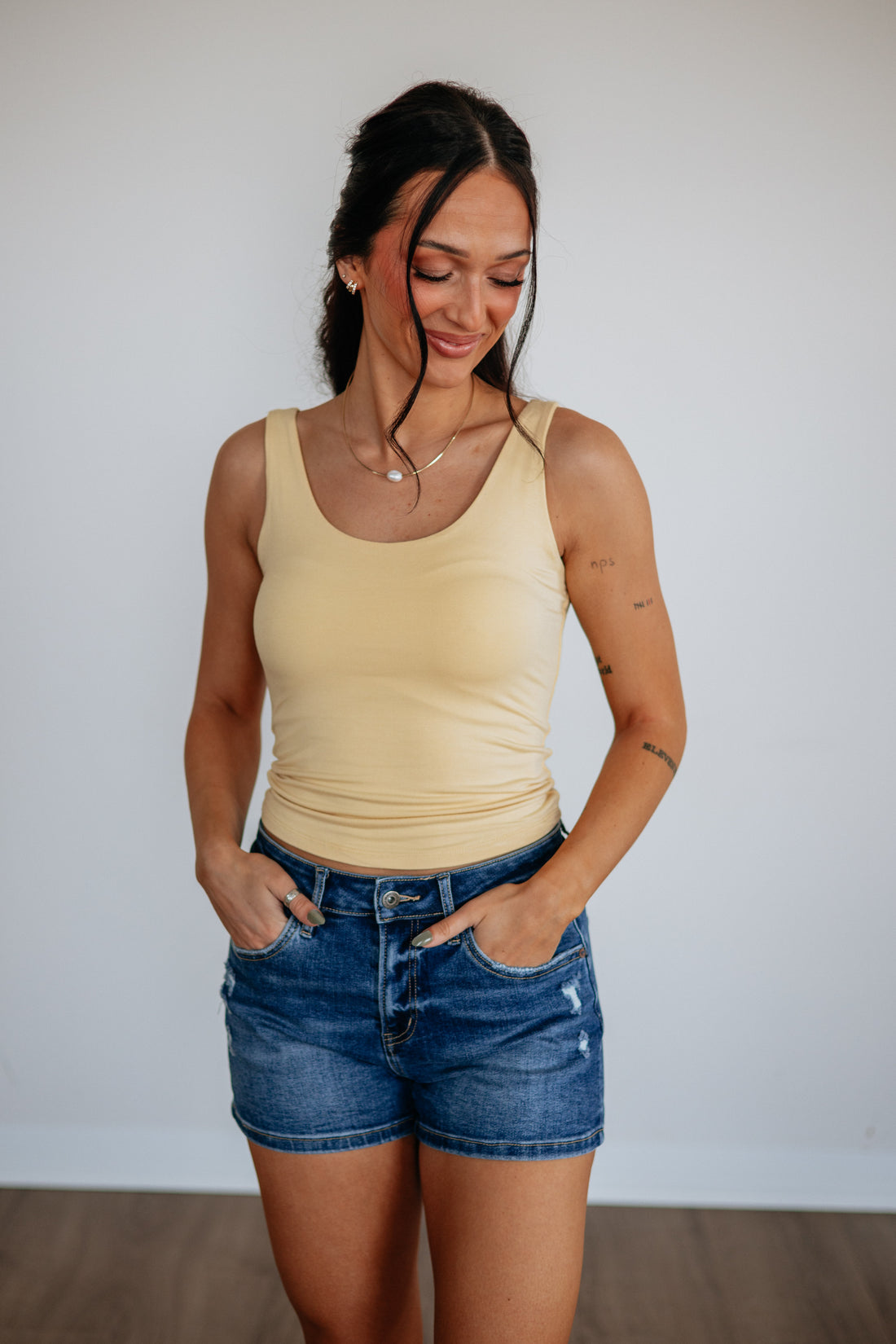 Delta Basic Tank - Butter
