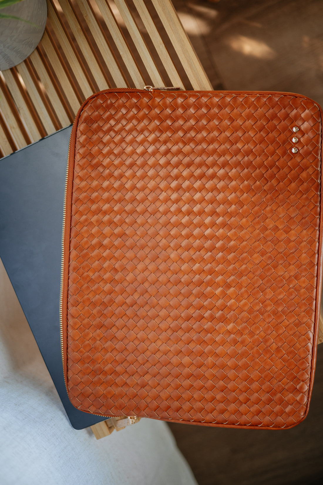 #color_cognac