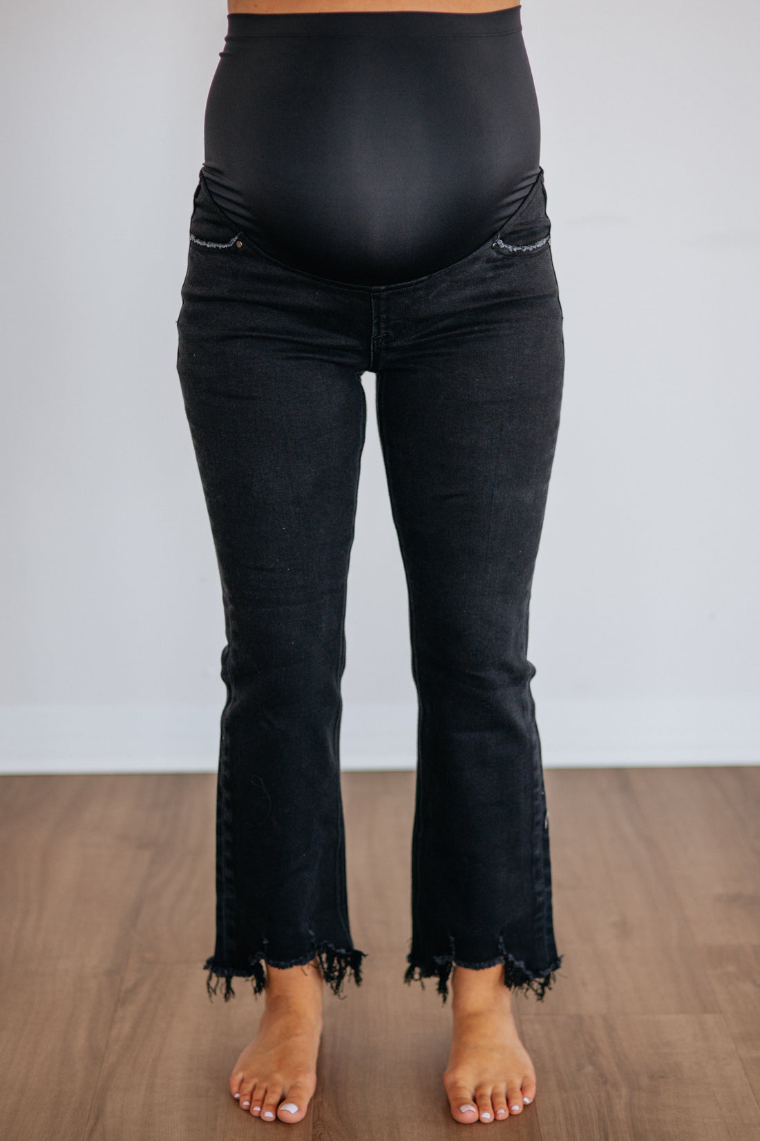 Neona Risen Maternity Jeans