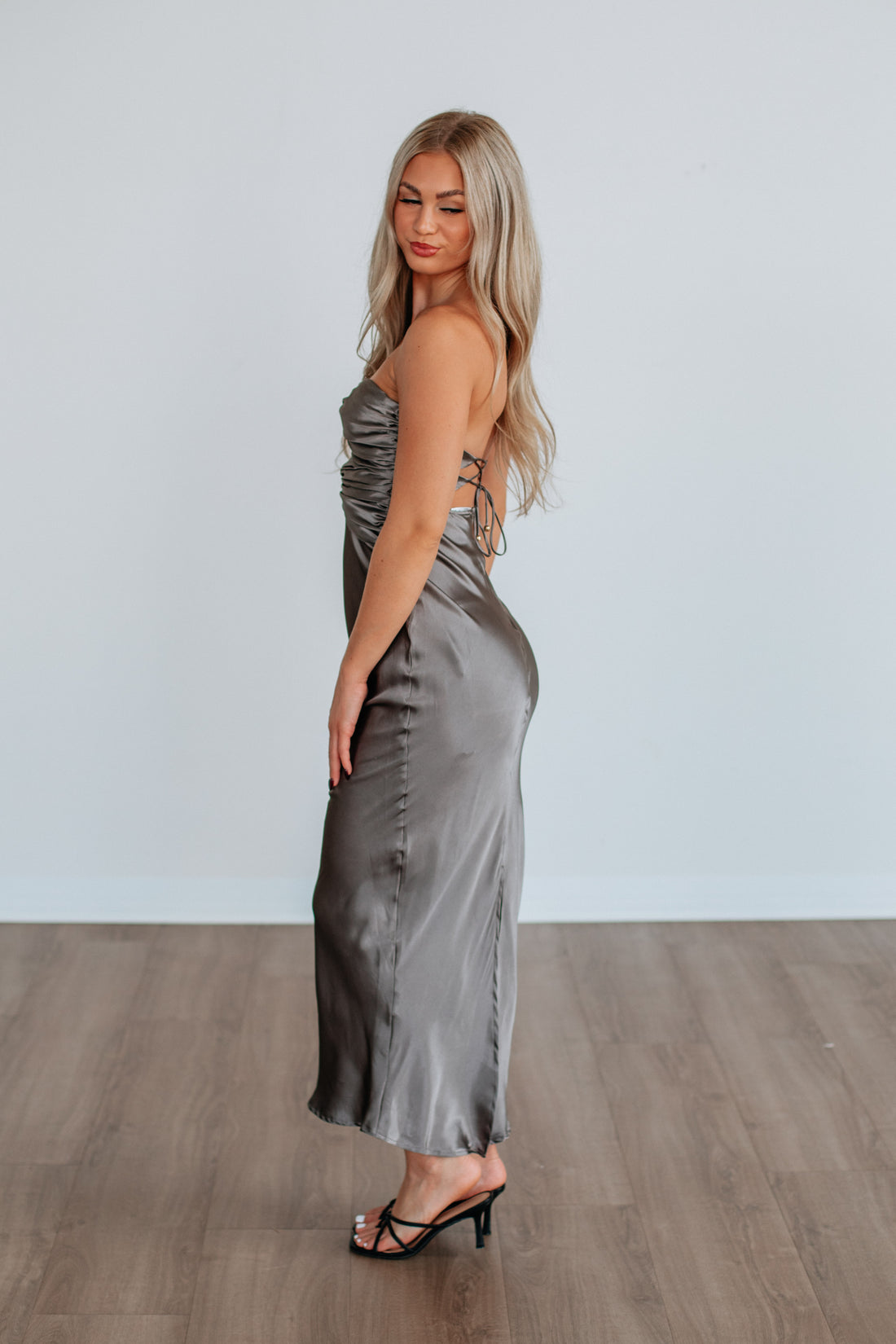 #color_steel-grey