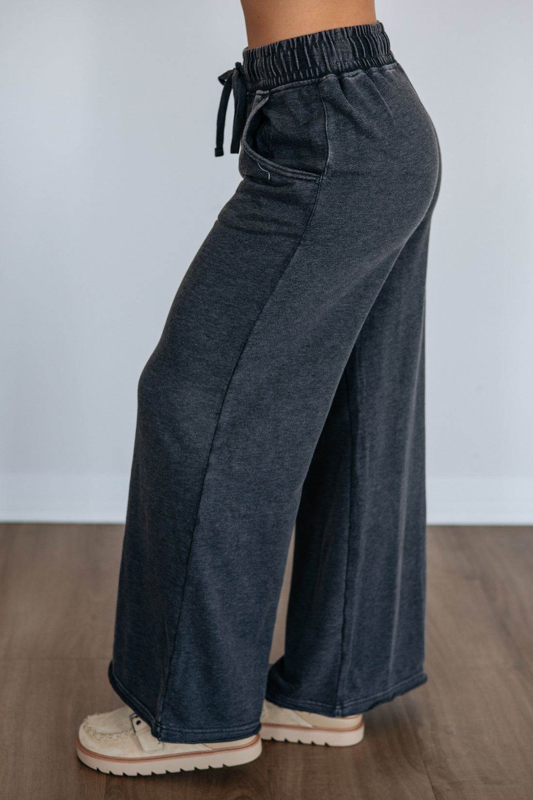 #color_vintage-black