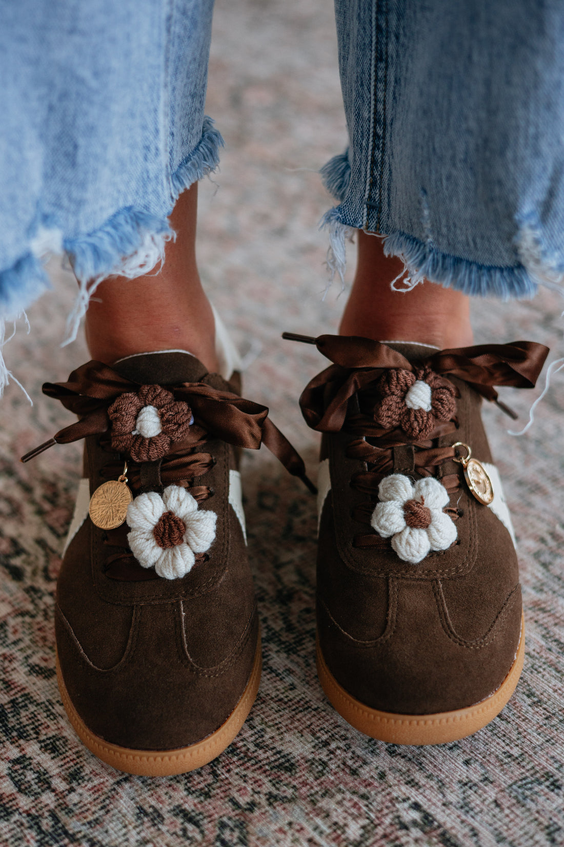 Drivin' Me Daisy Sneakers
