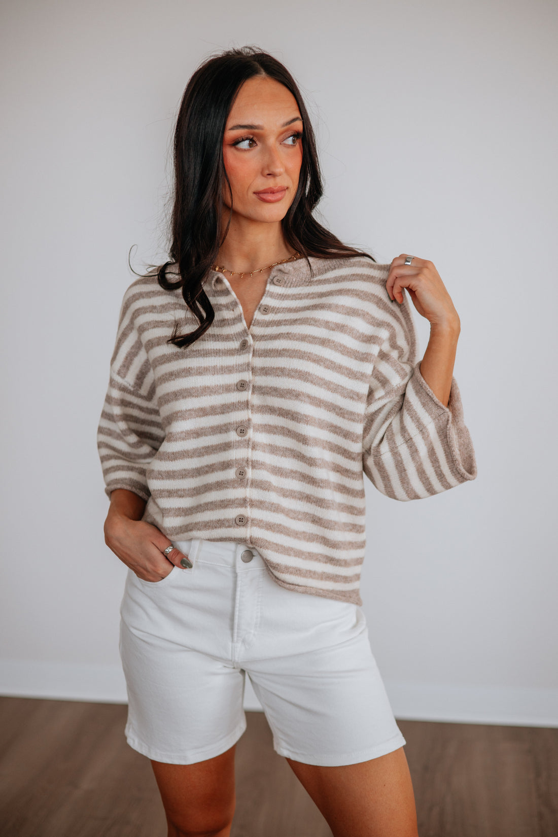 #color_taupe