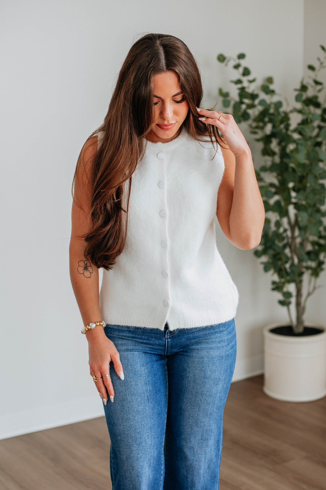 #color_ivory