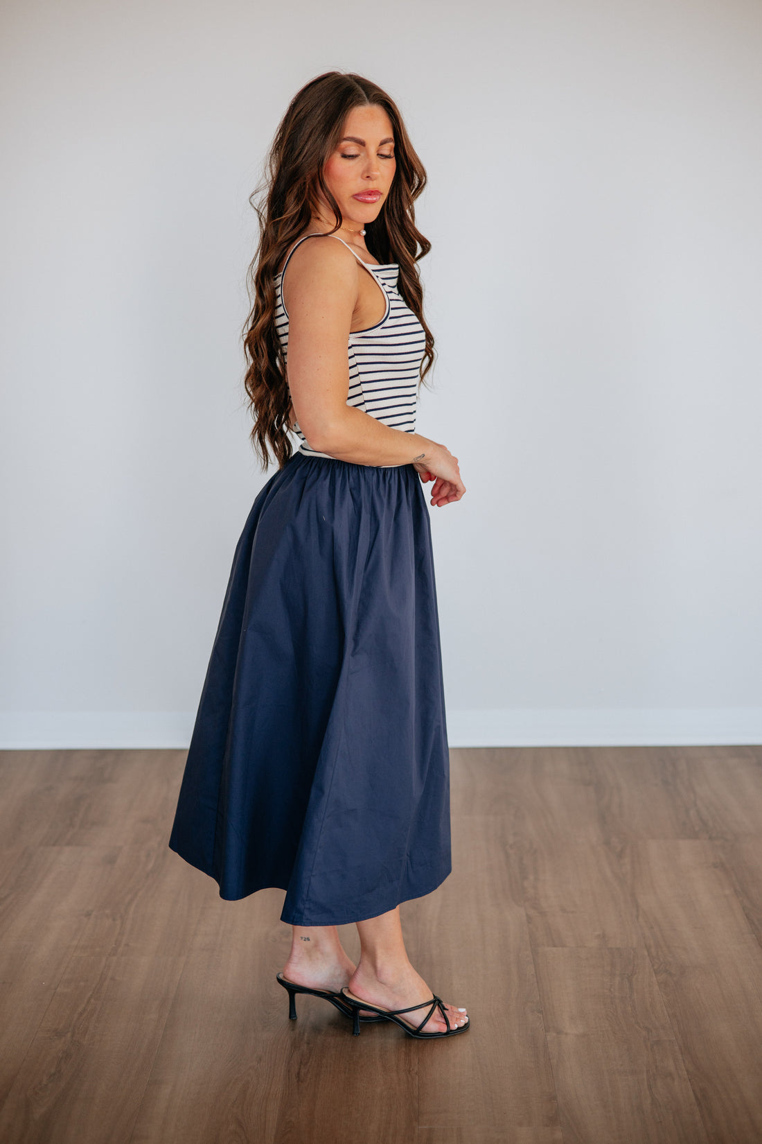 #color_navy