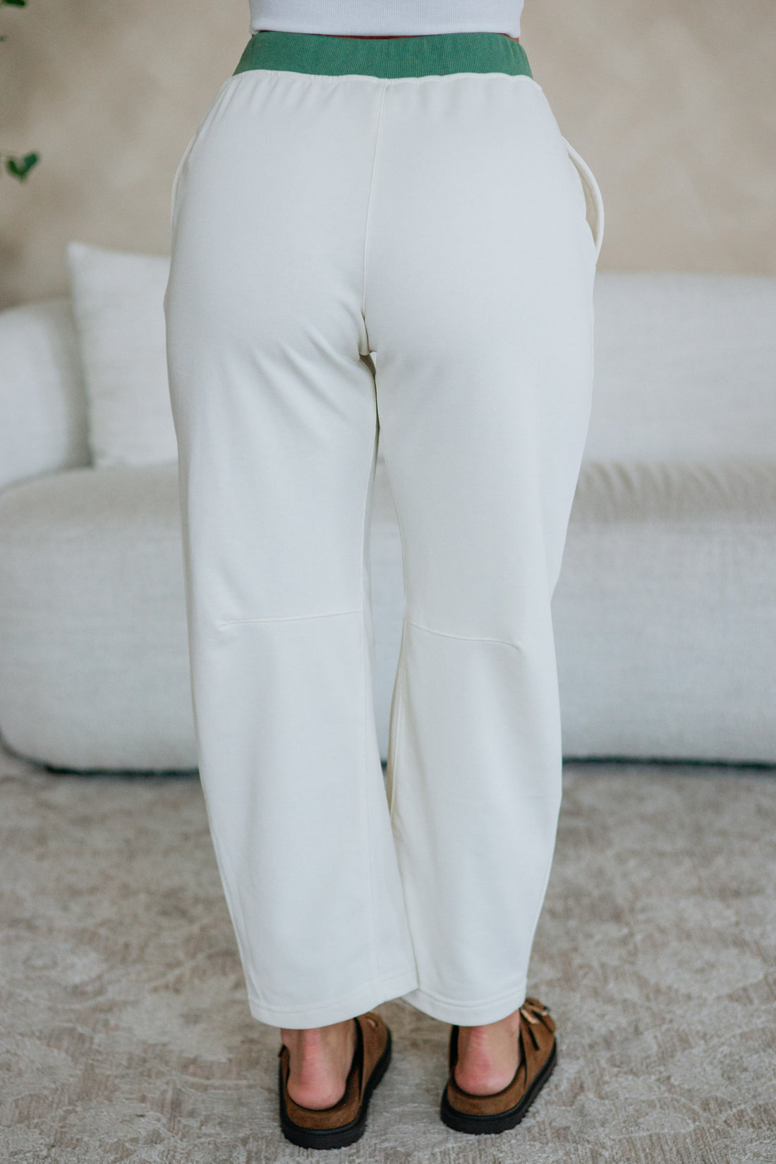 #color_soft-ivory