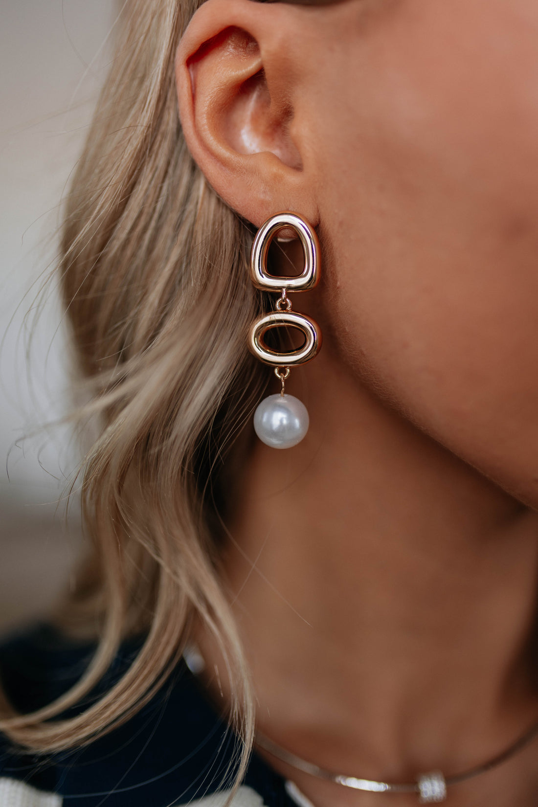 Clarice Pearl Earrings