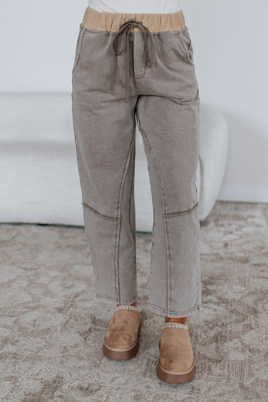 #color_taupe