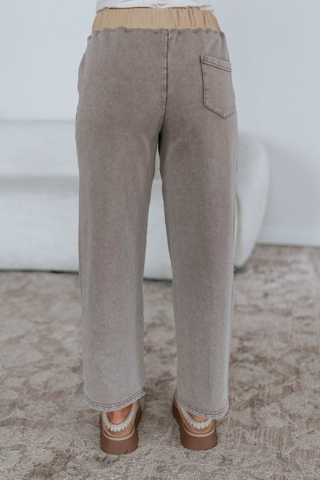 #color_taupe