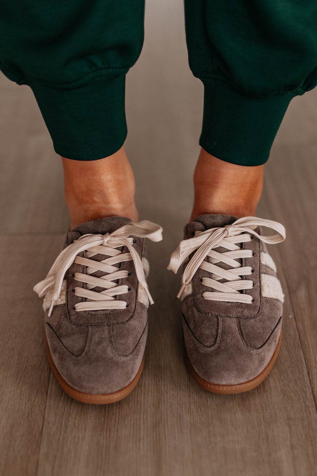 #color_smoky-grey