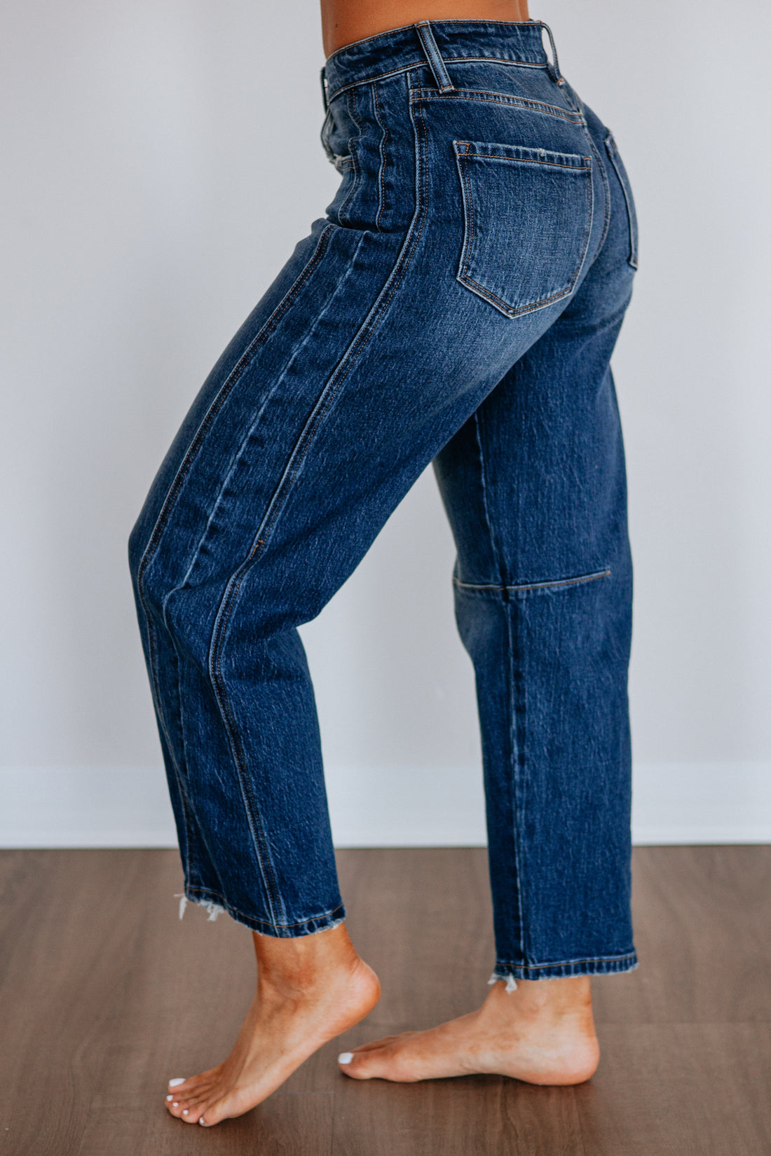 Kate Vervet Jeans - Dark Wash