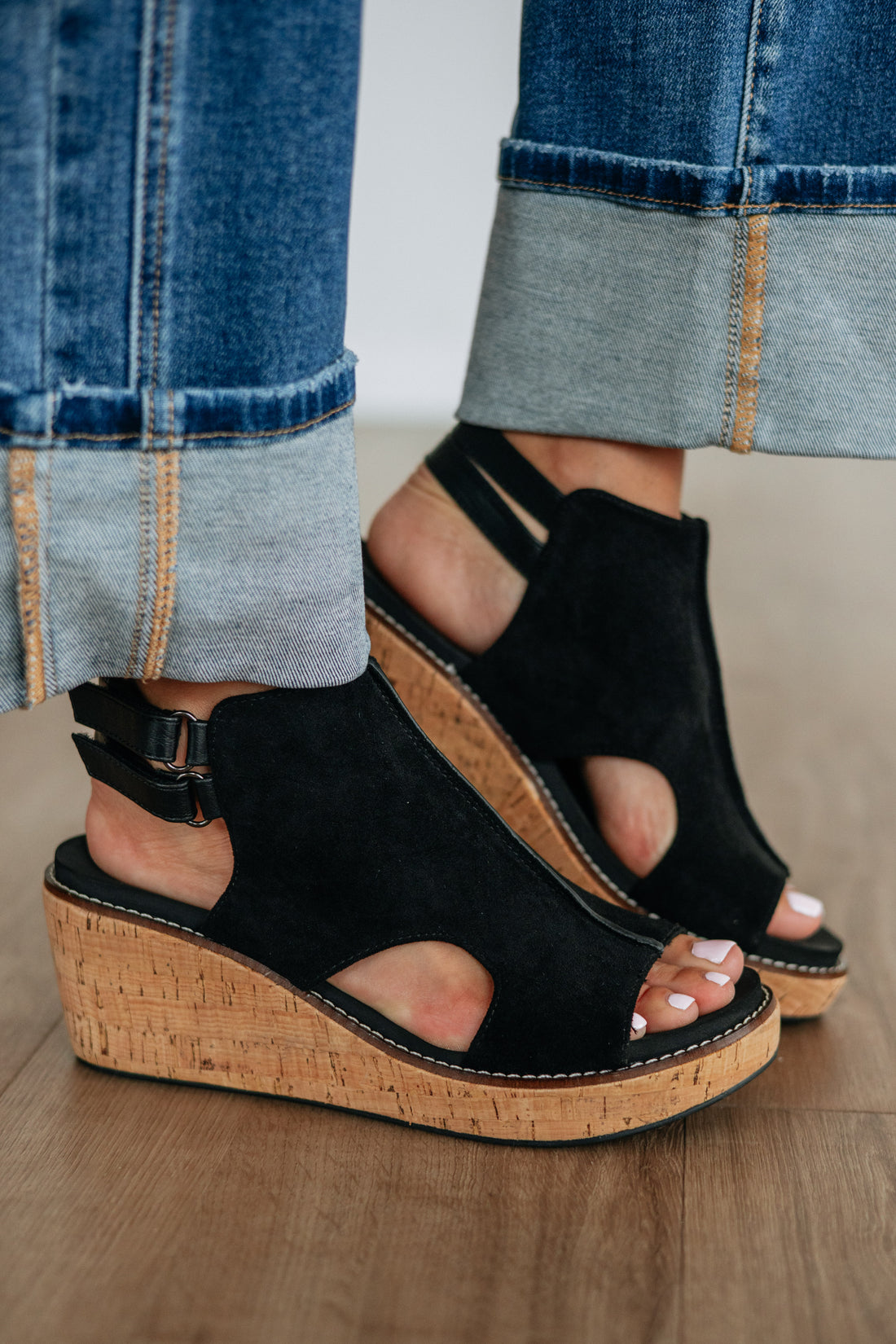#color_black-faux-suede