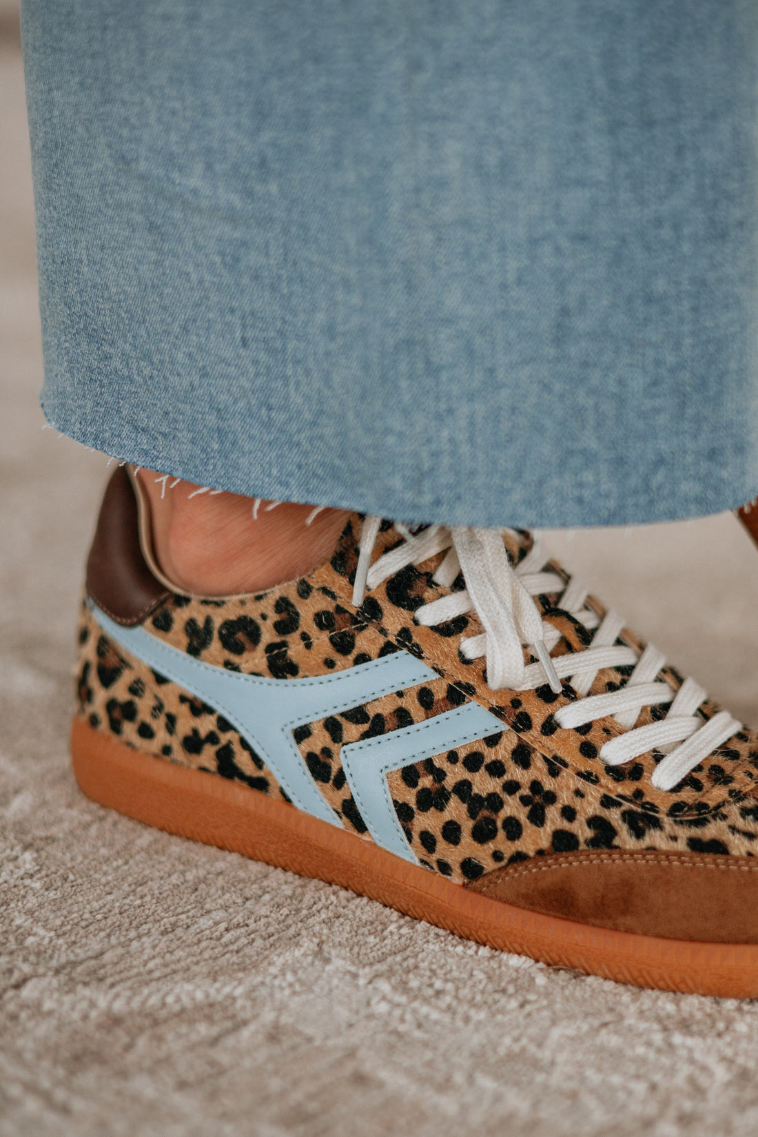 #color_leopard-blue