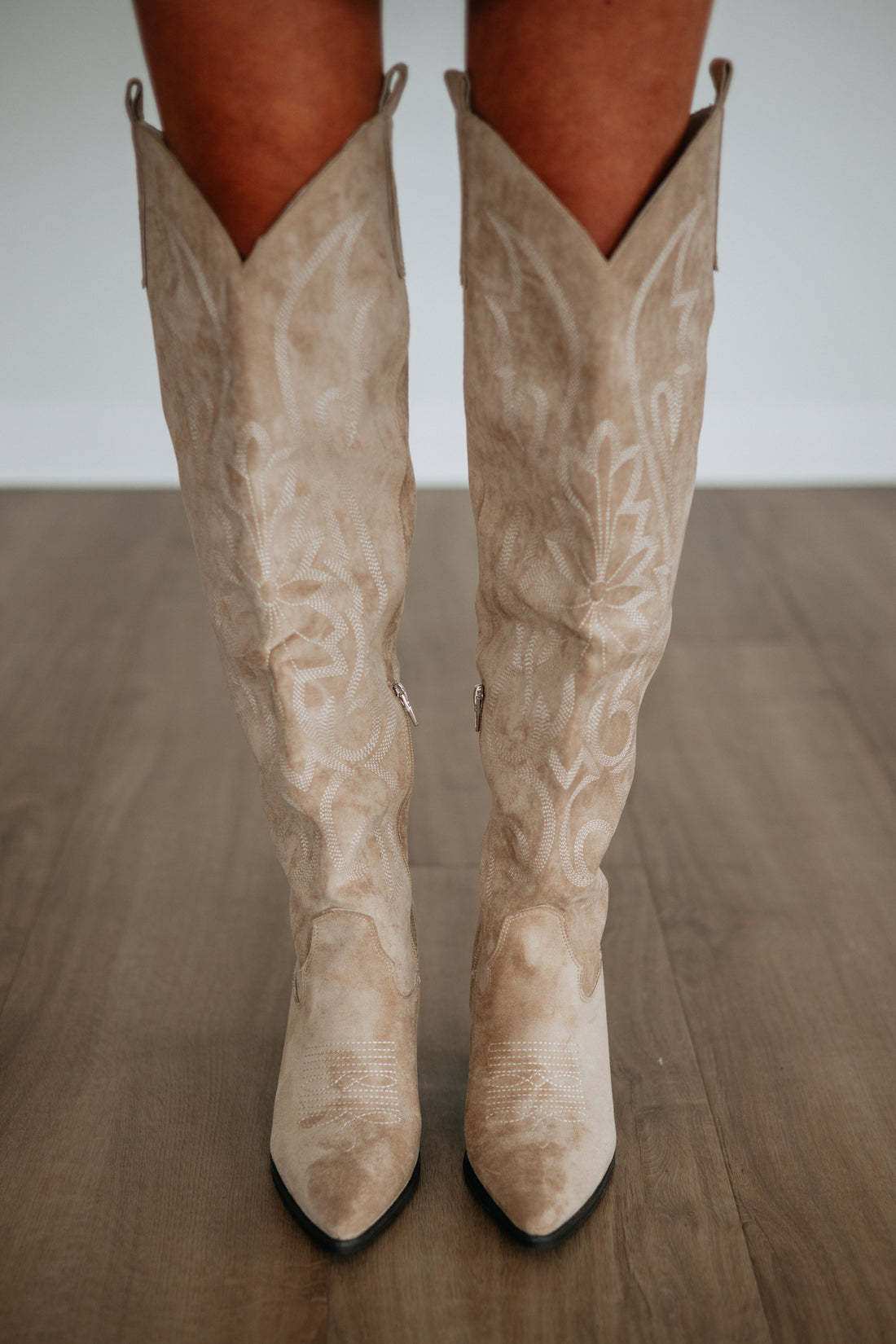 #color_beige